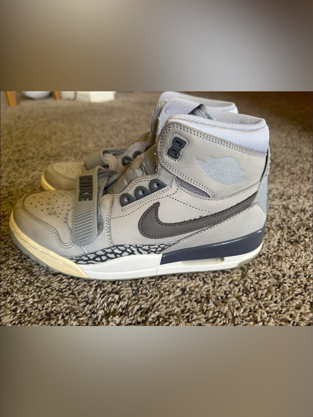 Nike Air Jordan Legacy 312 Wolf Grey Elephant Print Size 8.5 (No Laces)